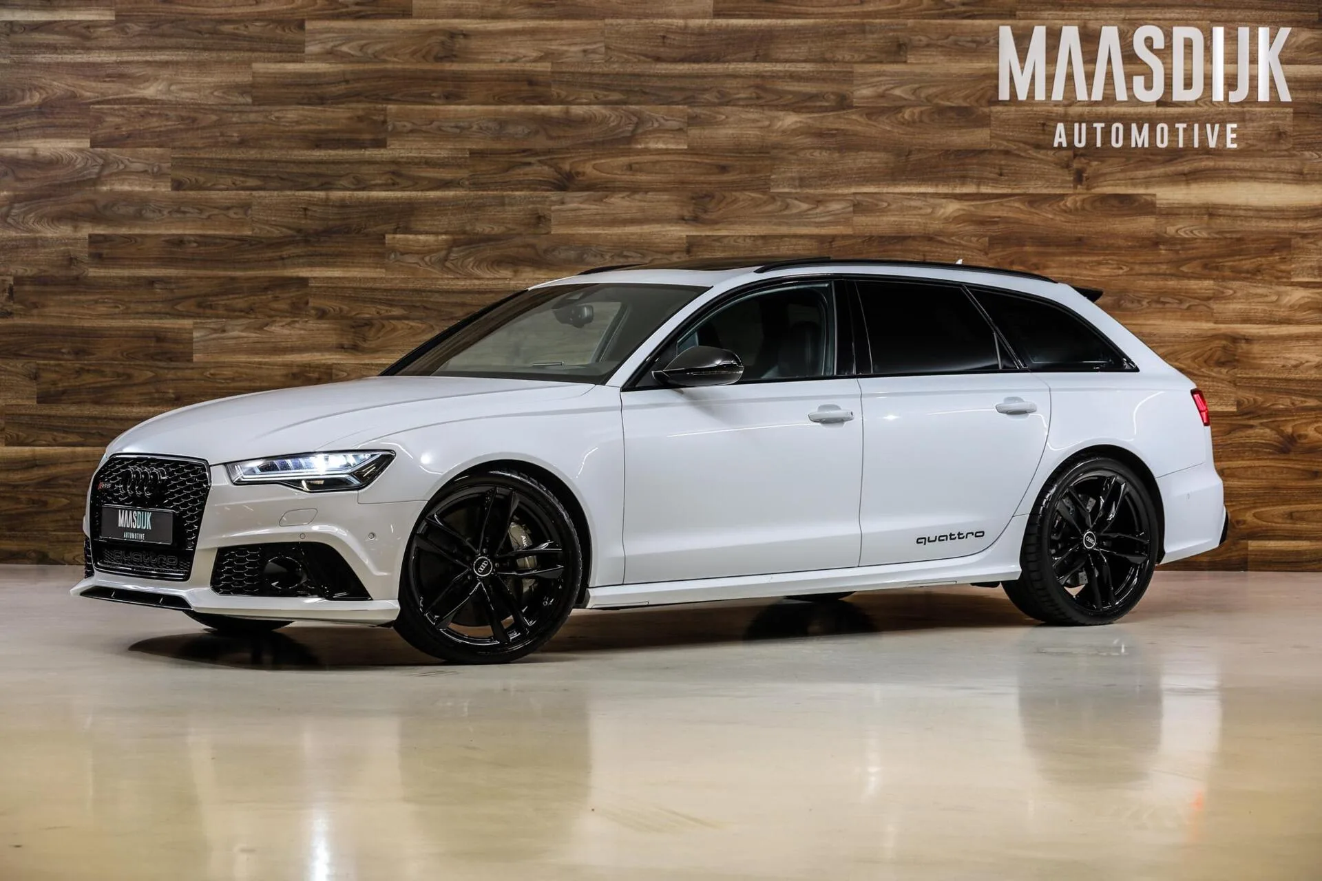 2015 Audi RS6 Avant offered by a specialist dealer in Werkendam, Netherlands, main photo
