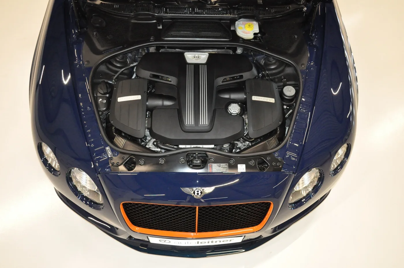 2015 Bentley Continental GT3-R bespoke commission angeboten von einem Oldtimerhändler in Alkmaar, Niederlande, Foto 4 von 25