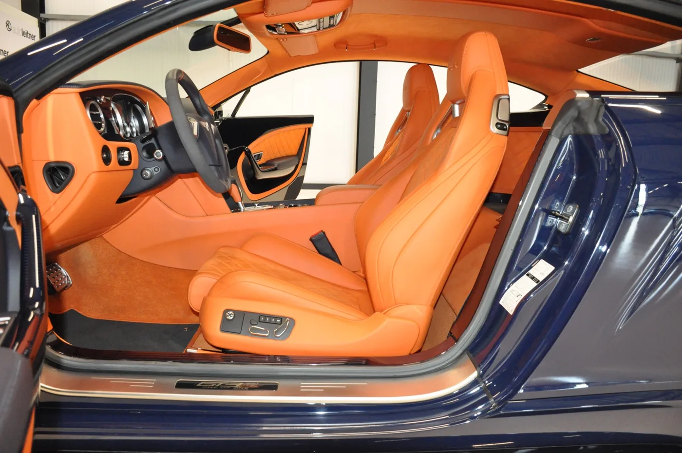 2015 Bentley Continental GT3-R bespoke commission angeboten von einem Oldtimerhändler in Alkmaar, Niederlande, Foto 6 von 25