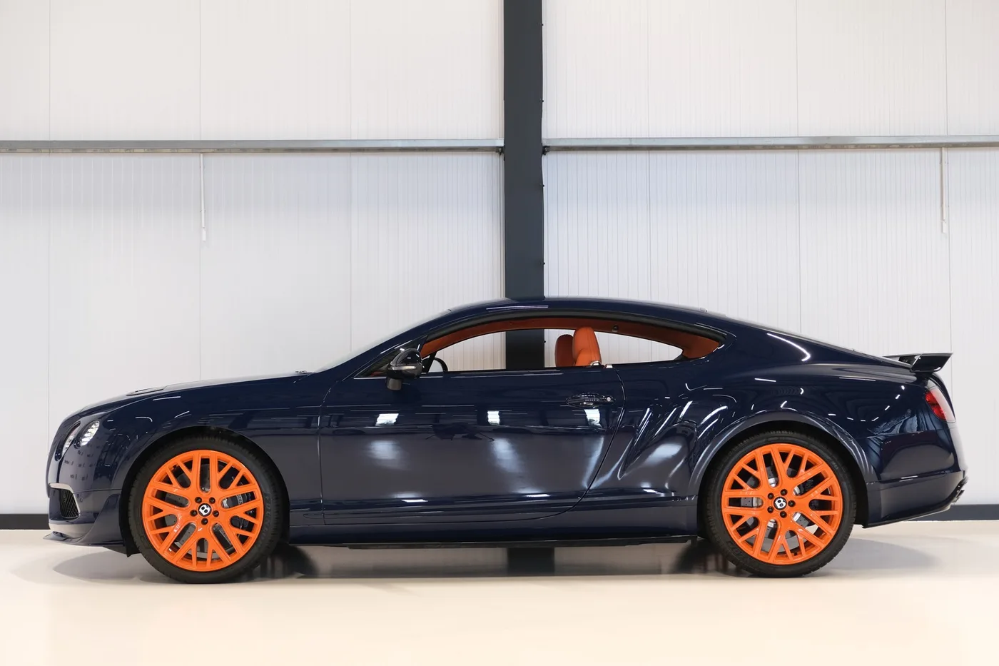 2015 Bentley Continental GT3-R bespoke commission angeboten von einem Oldtimerhändler in Alkmaar, Niederlande, Foto 7 von 25