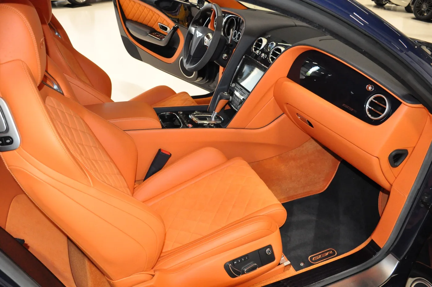 2015 Bentley Continental GT3-R bespoke commission angeboten von einem Oldtimerhändler in Alkmaar, Niederlande, Foto 8 von 25