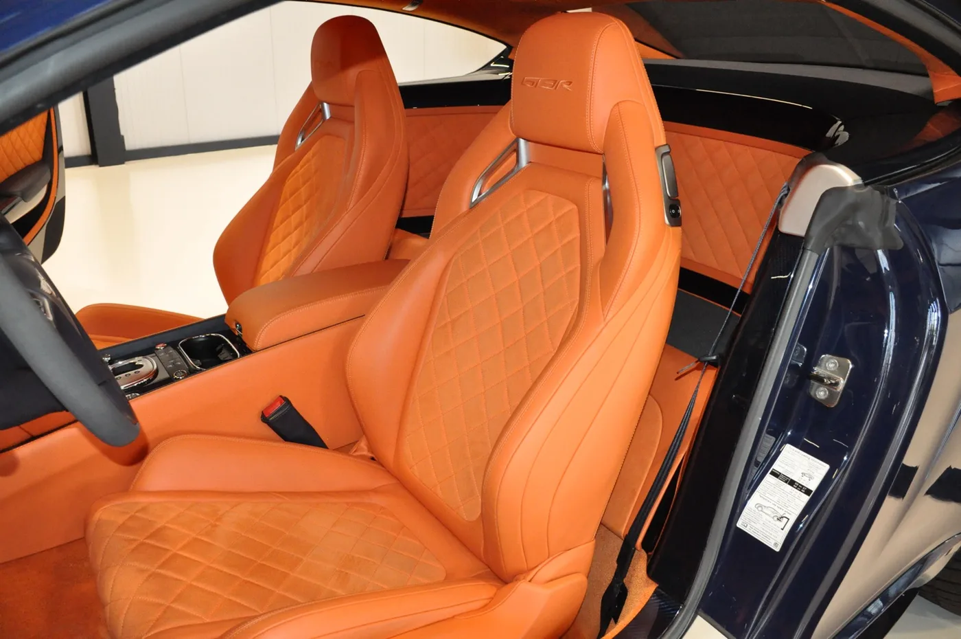 2015 Bentley Continental GT3-R bespoke commission angeboten von einem Oldtimerhändler in Alkmaar, Niederlande, Foto 10 von 25