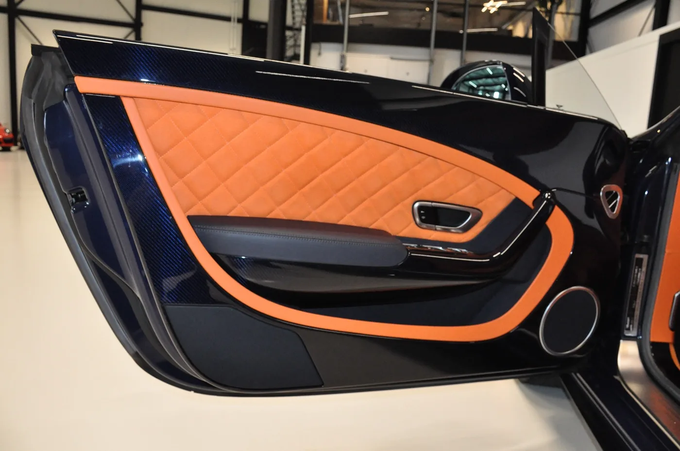 2015 Bentley Continental GT3-R bespoke commission angeboten von einem Oldtimerhändler in Alkmaar, Niederlande, Foto 14 von 25