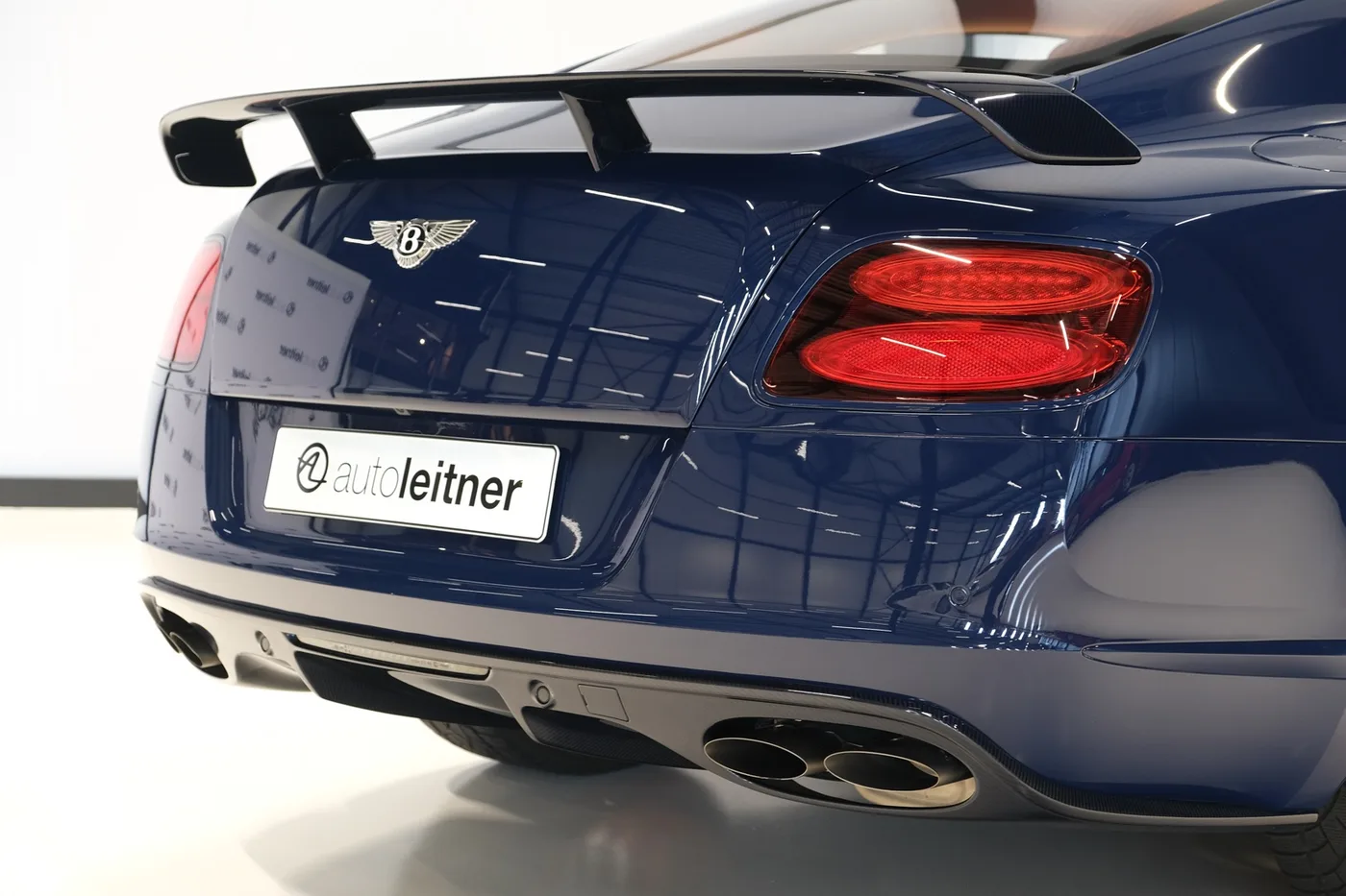 2015 Bentley Continental GT3-R bespoke commission angeboten von einem Oldtimerhändler in Alkmaar, Niederlande, Foto 23 von 25