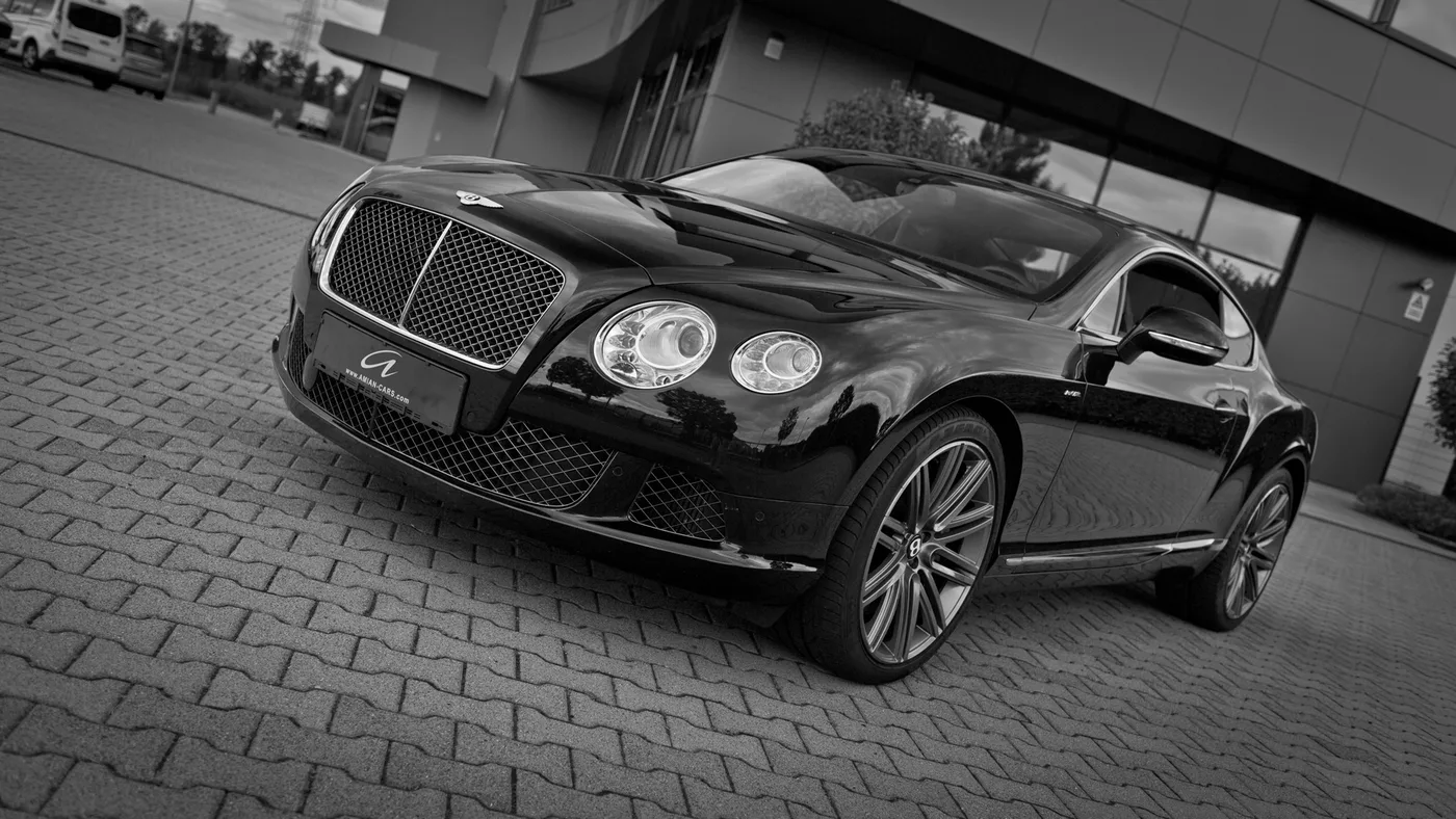 2015 Bentley Continental GT Speed W12 offered by a specialist dealer in Cologne, Germany, photo 2 of 25