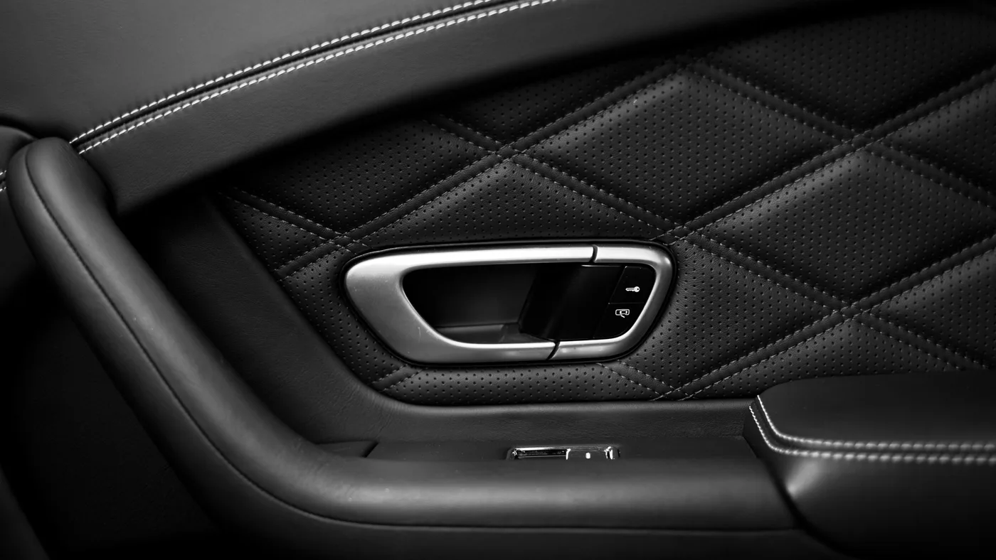 2015 Bentley Continental GT Speed W12 offered by a specialist dealer in Cologne, Germany, photo 19 of 25