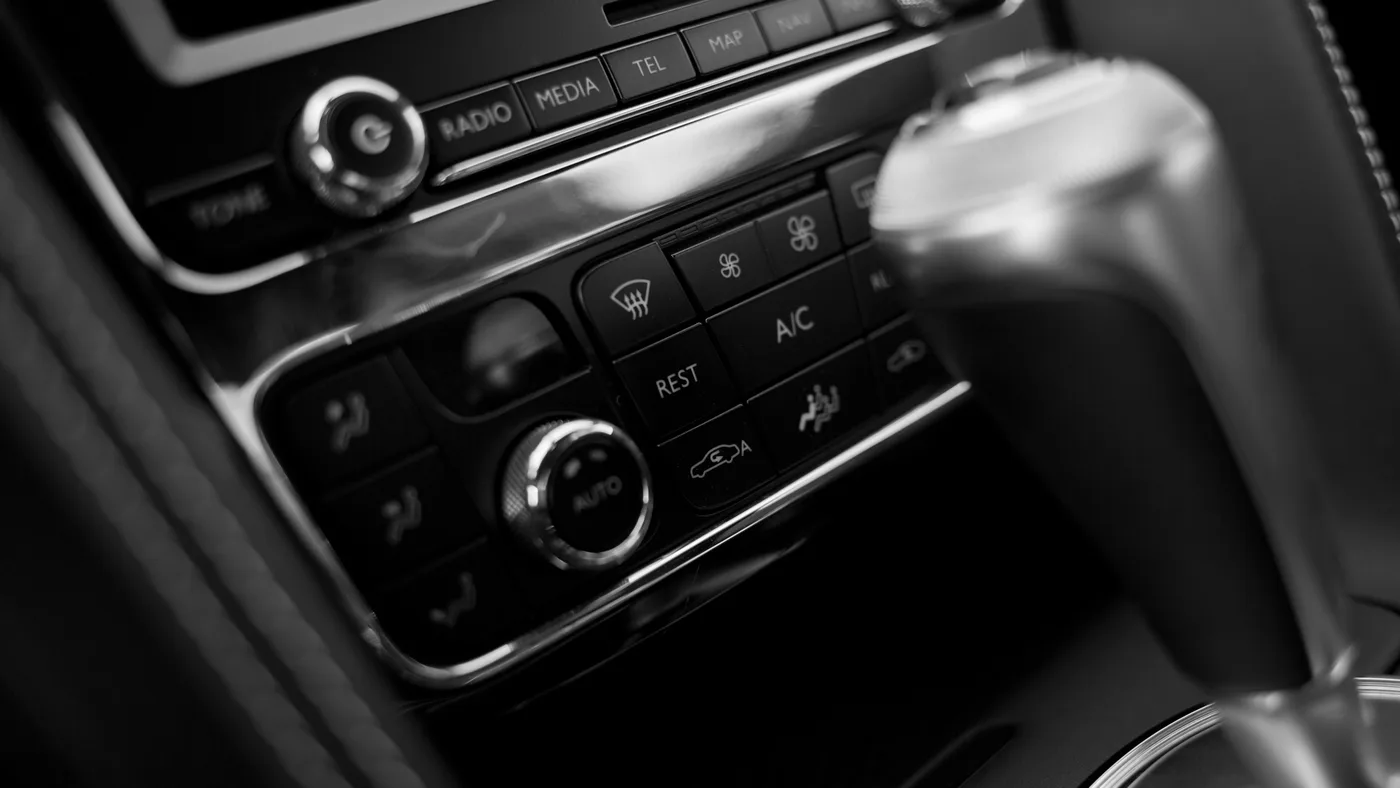 2015 Bentley Continental GT Speed W12 offered by a specialist dealer in Cologne, Germany, photo 20 of 25