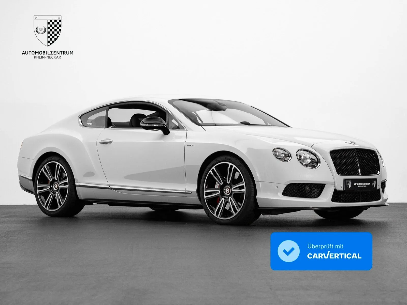 2015 Bentley Continental GT V8 S offered by a supercar dealer in Viernheim, Germany, main photo