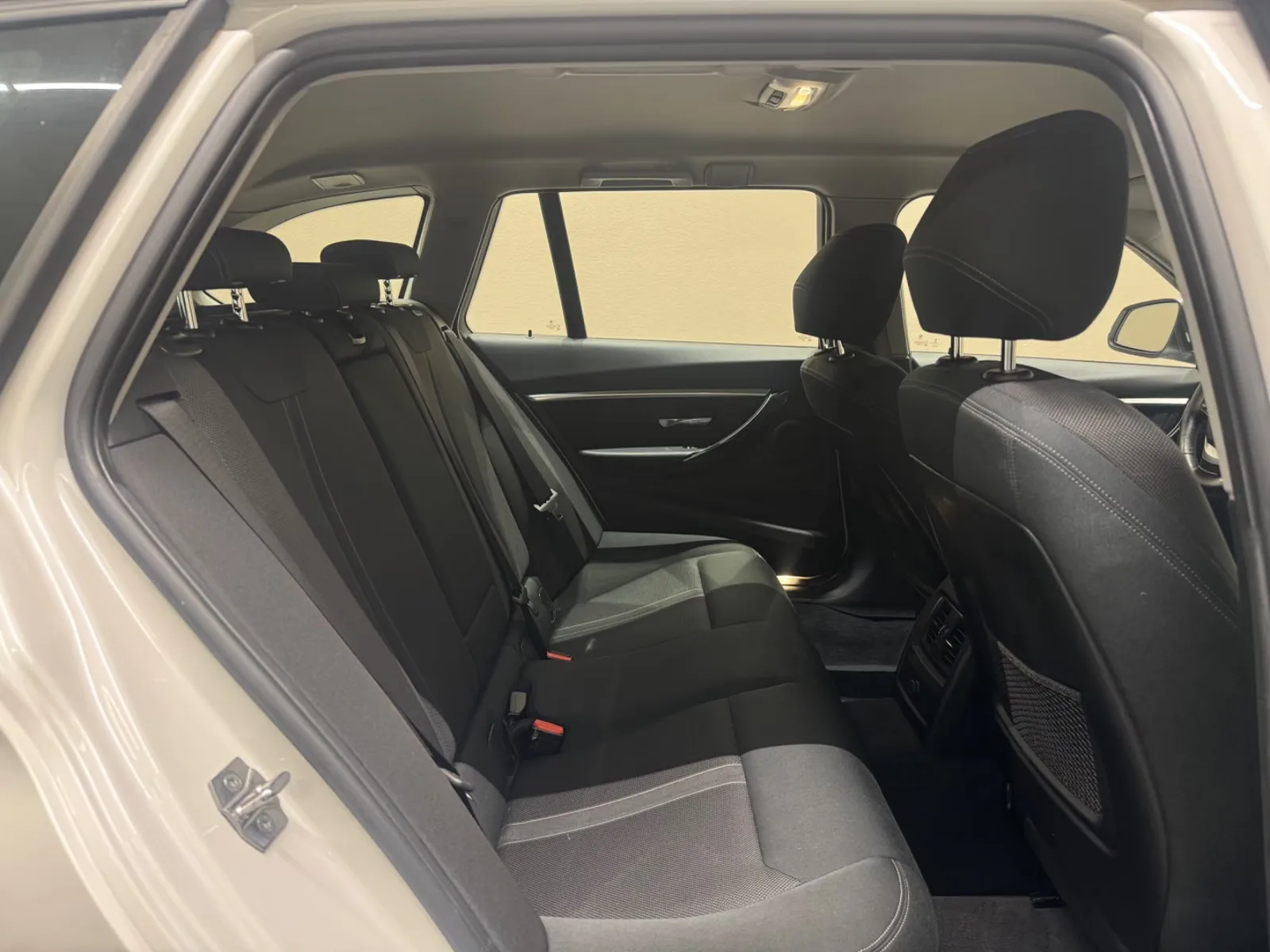 2015 BMW 320d Touring, 12/15