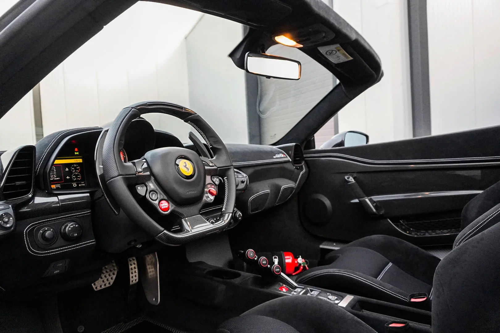 2015 Ferrari 458 Speciale A, 3/30