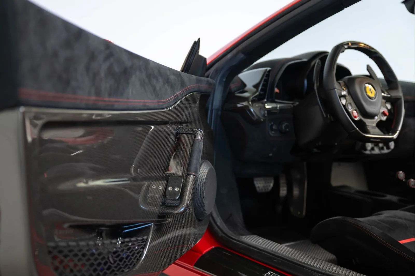 2015 Ferrari 458 Speciale A, 9/25