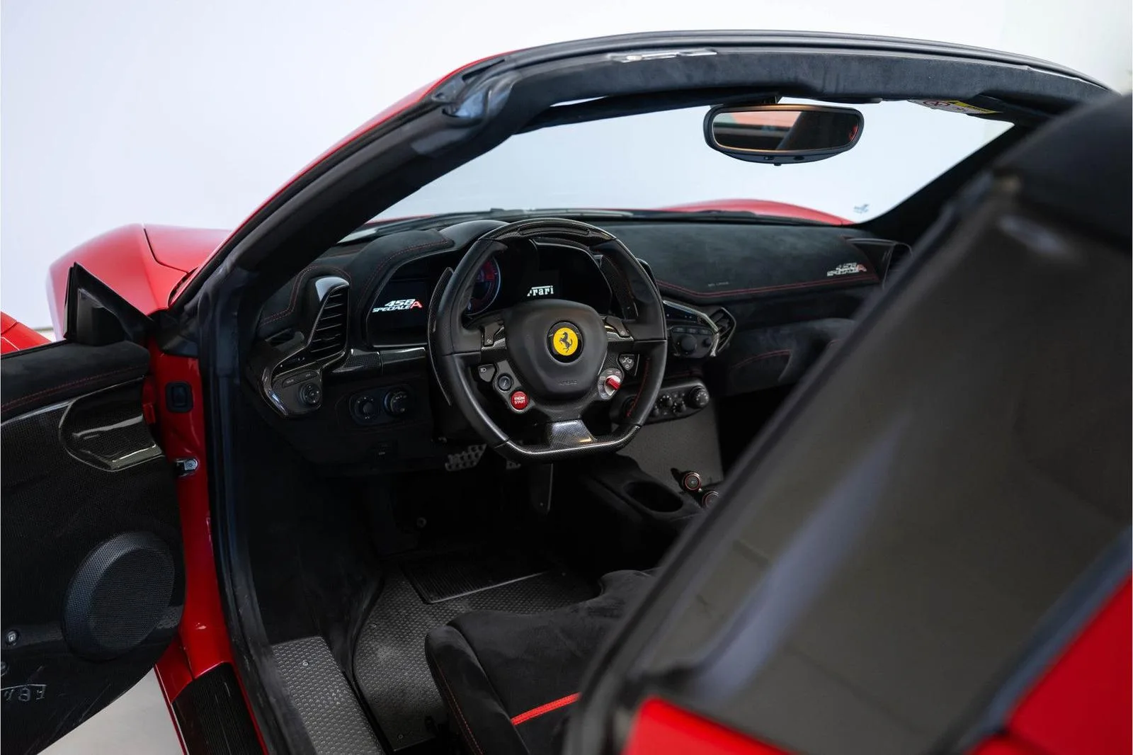 2015 Ferrari 458 Speciale A, 13/25
