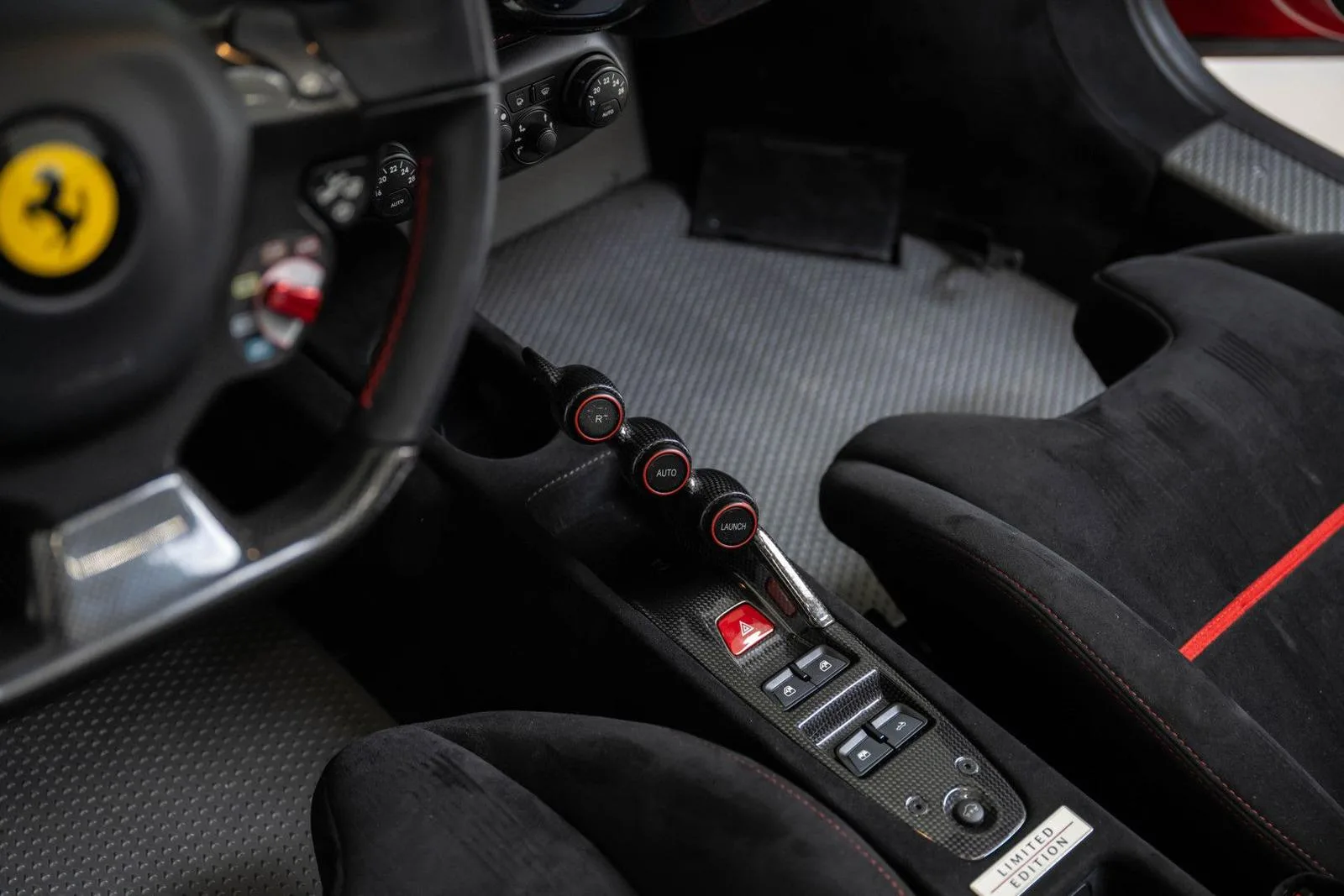 2015 Ferrari 458 Speciale A, 19/25