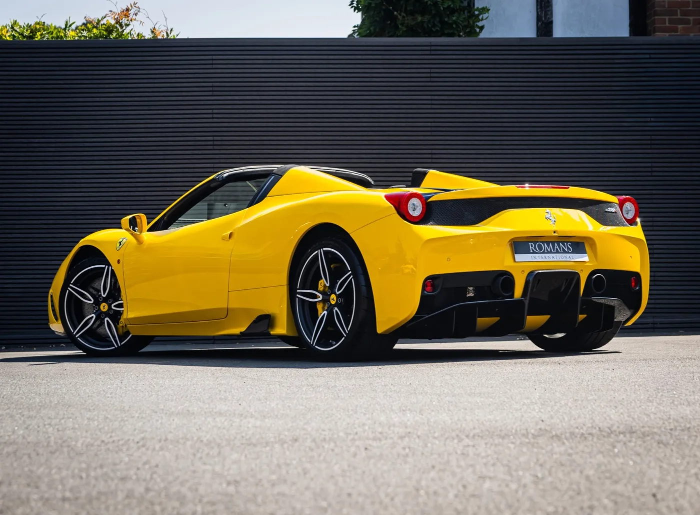2015 Ferrari 458 Speciale A angeboten von einem Fachhändler in Banstead, Vereinigtes Königreich, Foto 3 von 25