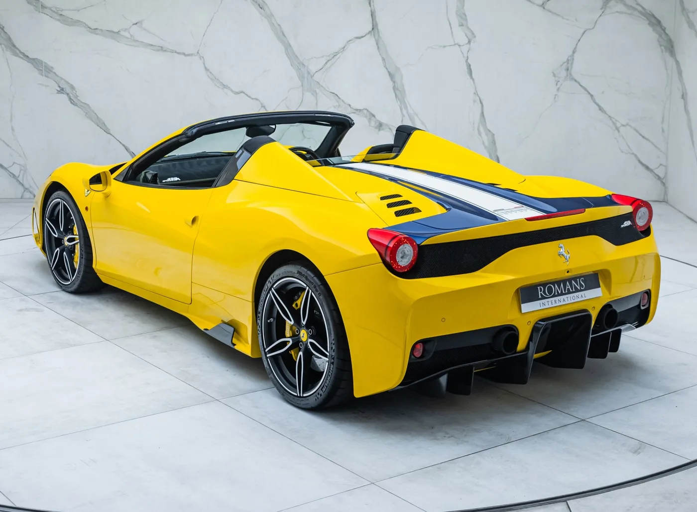 2015 Ferrari 458 Speciale A angeboten von einem Fachhändler in Banstead, Vereinigtes Königreich, Foto 10 von 25