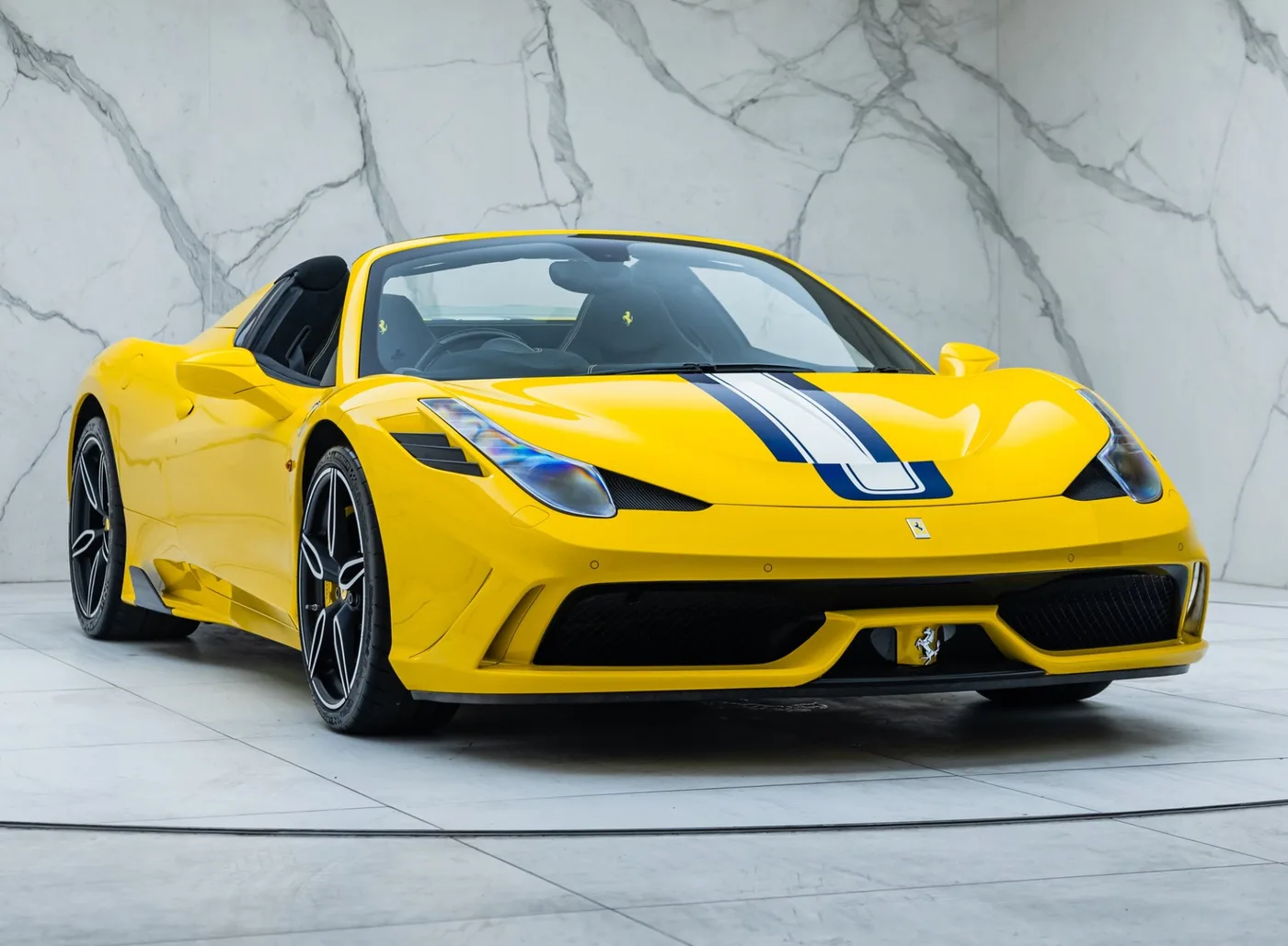 2015 Ferrari 458 Speciale A angeboten von einem Fachhändler in Banstead, Vereinigtes Königreich, Foto 11 von 25
