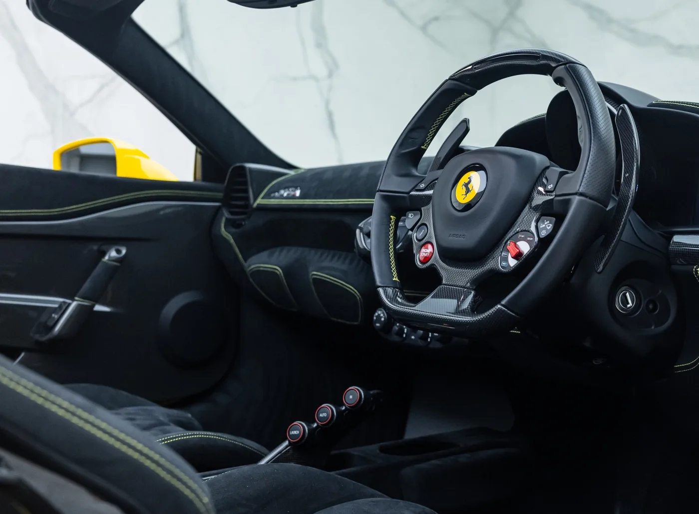 2015 Ferrari 458 Speciale A angeboten von einem Fachhändler in Banstead, Vereinigtes Königreich, Foto 17 von 25