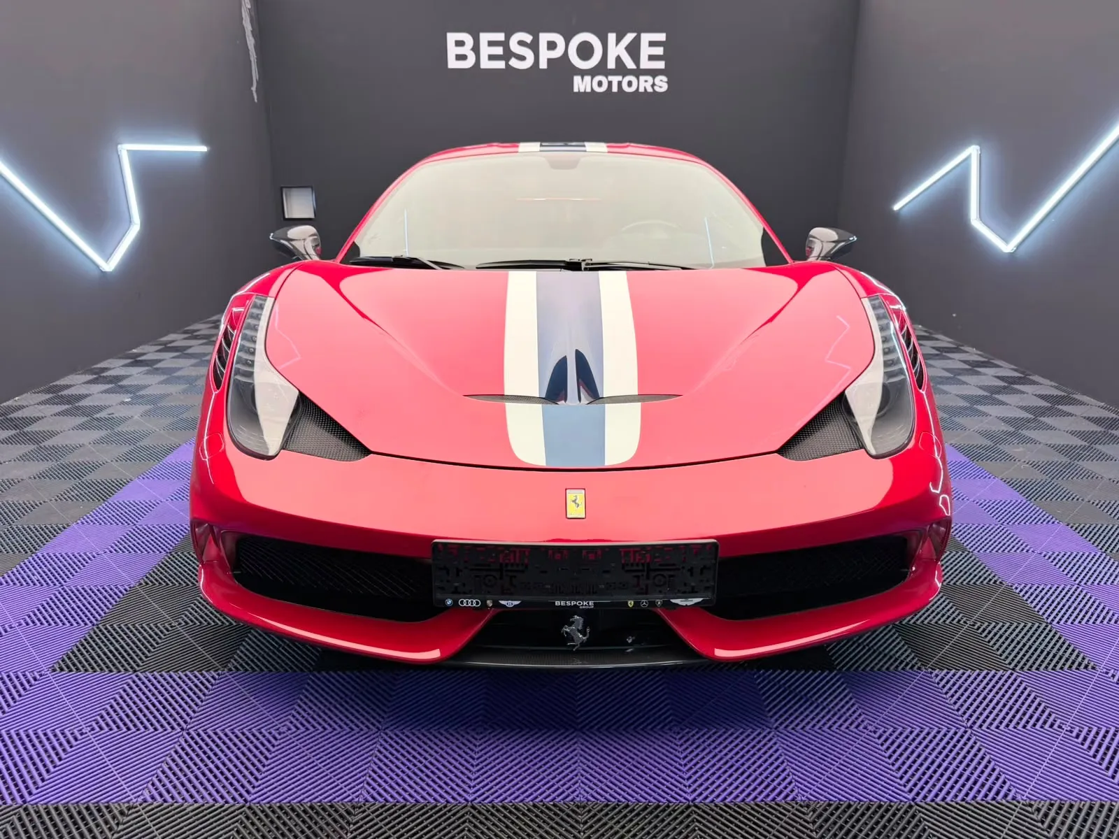 2015 Ferrari 458 Speciale, 2/24