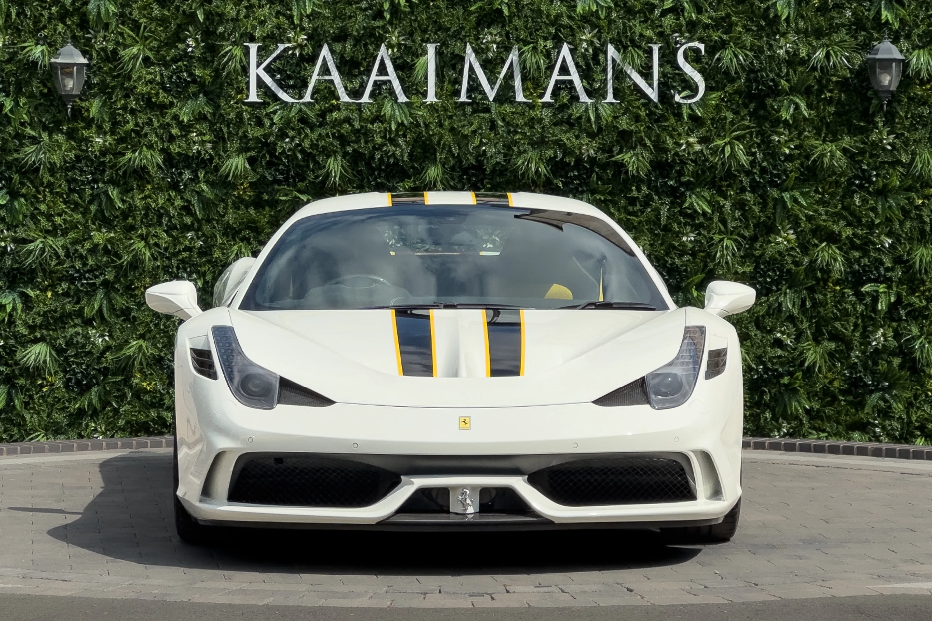 2015 Ferrari 458 Speciale, 2/30
