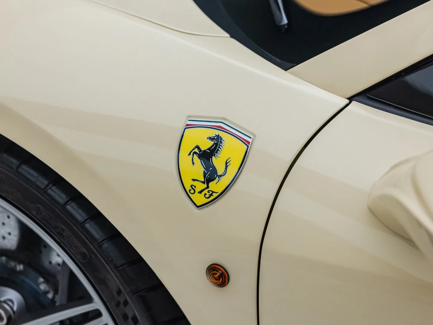 2015 Ferrari 458 Speciale Aperta, 4/30