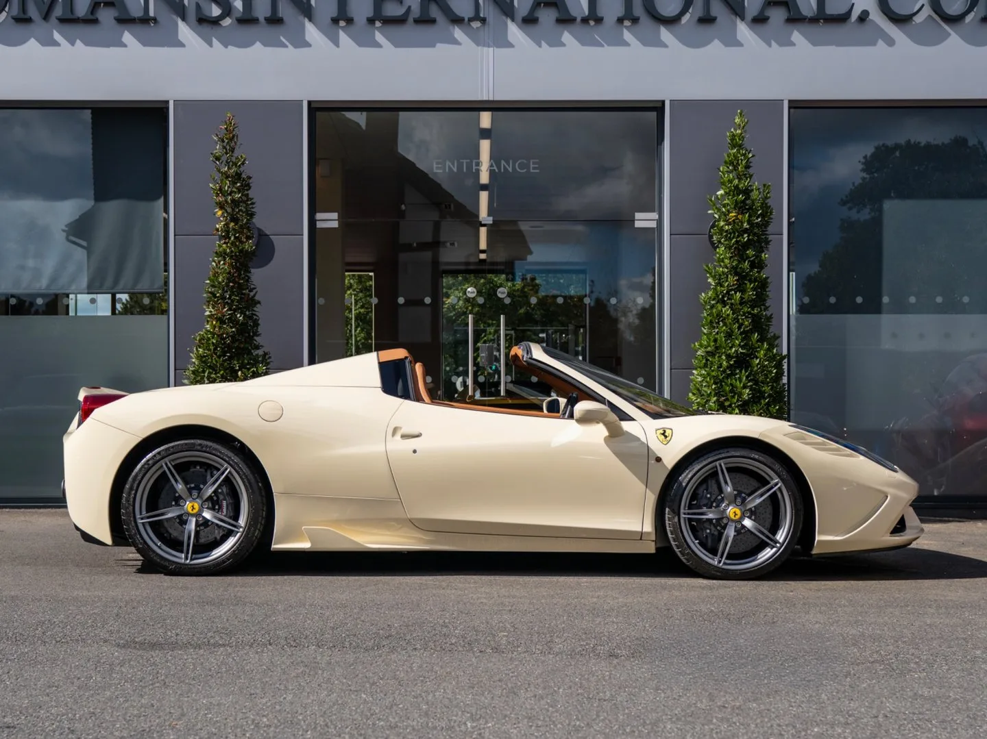 2015 Ferrari 458 Speciale Aperta, 9/30