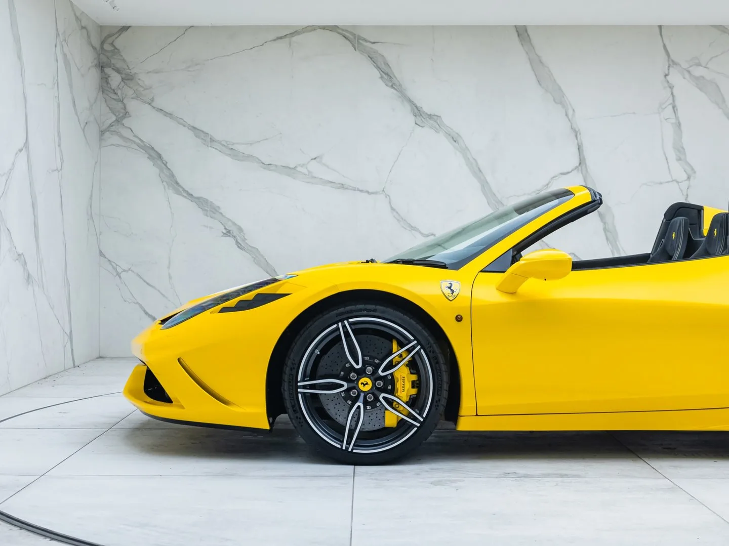 2015 Ferrari 458 Speciale Aperta, 2/30