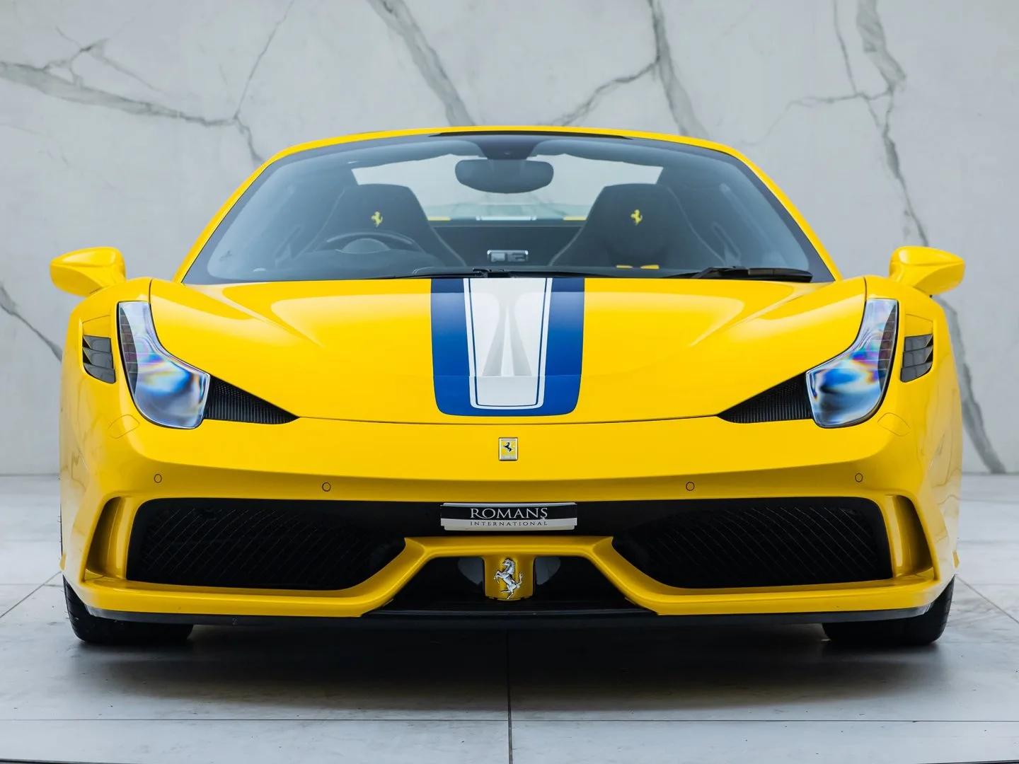 2015 Ferrari 458 Speciale Aperta, 3/30