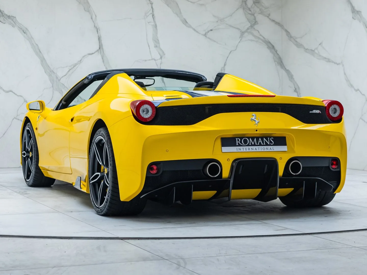 2015 Ferrari 458 Speciale Aperta, 4/30
