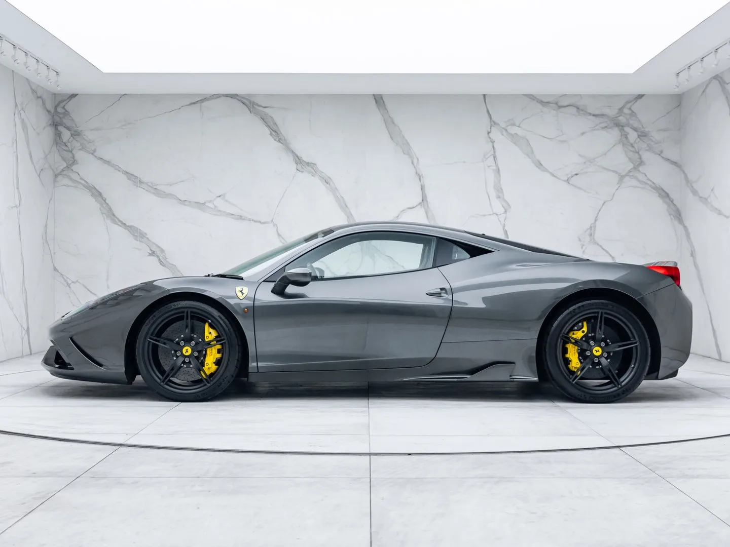 2015 Ferrari 458 Speciale, 4/30