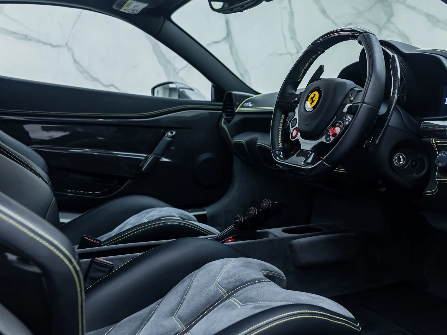 2015 Ferrari 458 Speciale, 29/30