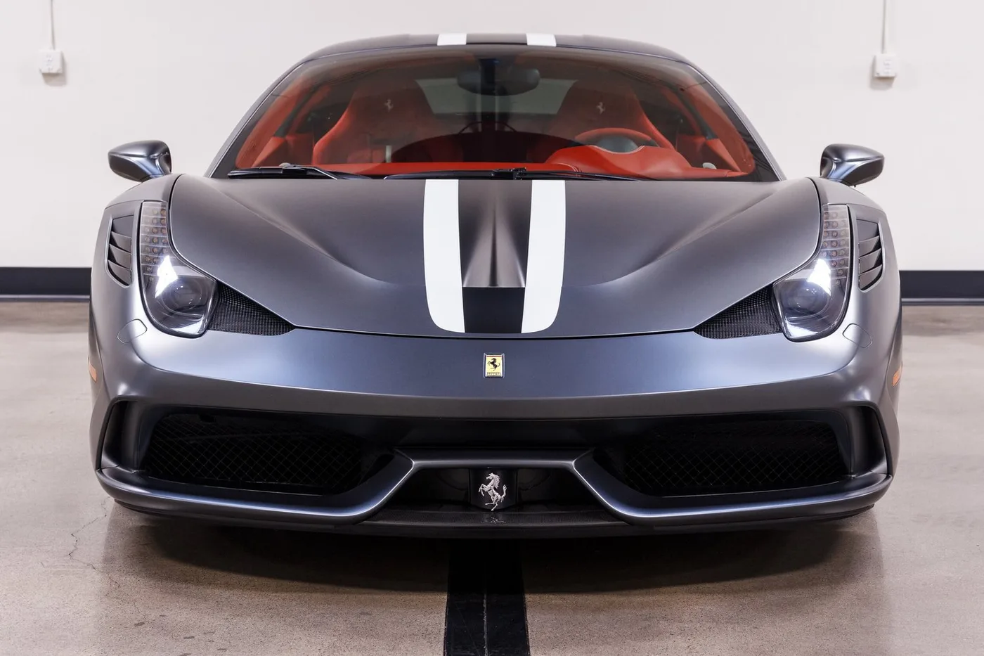 2015 Ferrari 458 Speciale verkauft von einem Fachhändler in Costa Mesa, Vereinigte Staaten, Foto 3 von 15