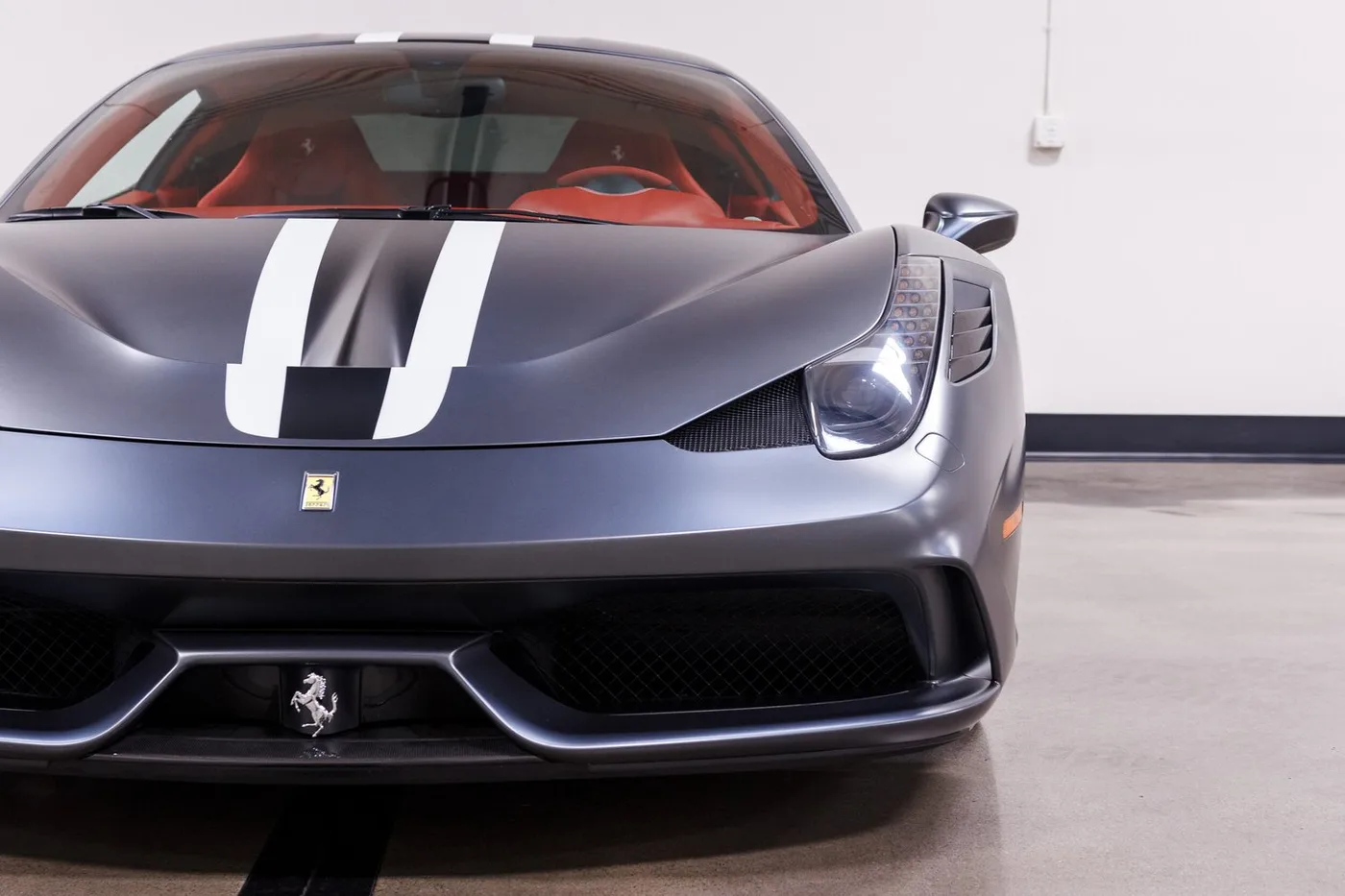 2015 Ferrari 458 Speciale verkauft von einem Fachhändler in Costa Mesa, Vereinigte Staaten, Foto 14 von 15
