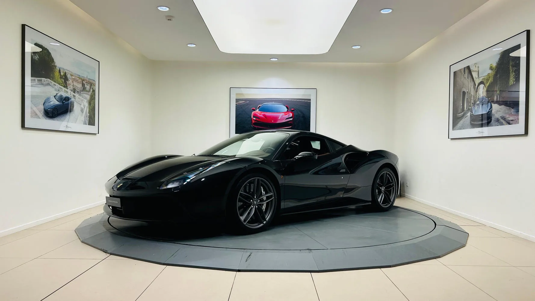 2015 Ferrari 488 GTB angeboten von einem Fachhändler in Balma, Frankreich, Hauptfoto
