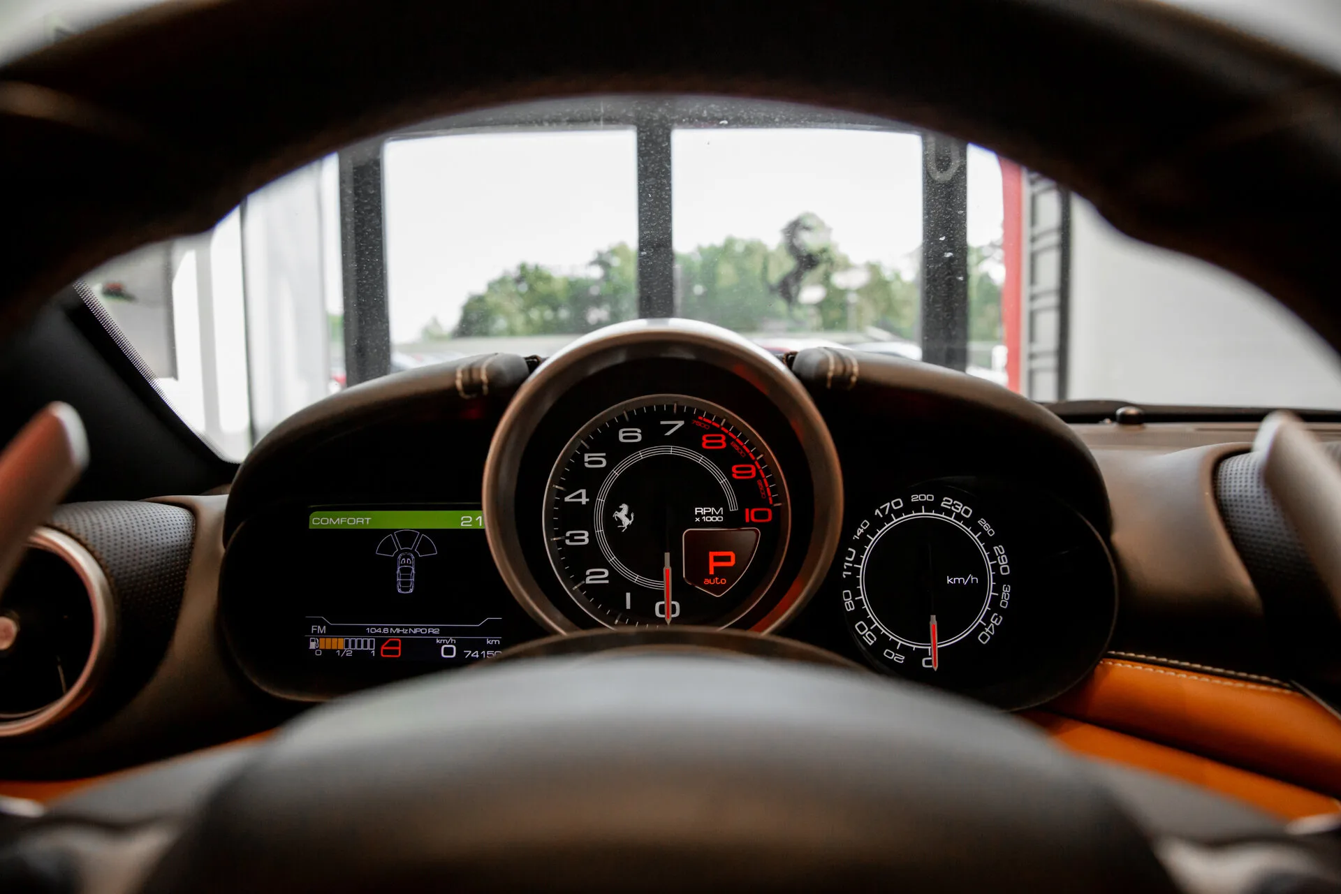 2015 Ferrari California T, 10/30