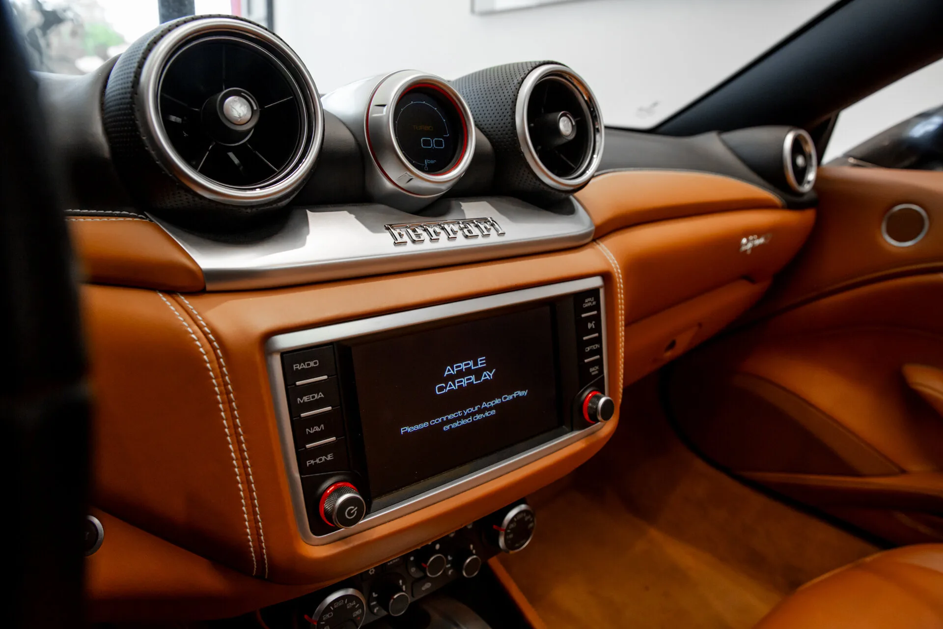 2015 Ferrari California T, 17/30