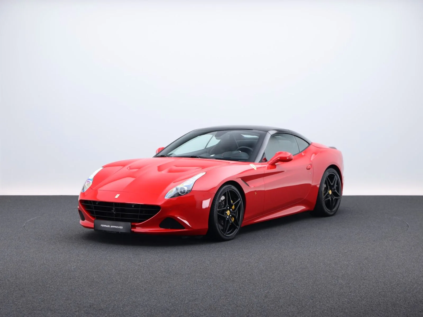 2015 Ferrari California T offered by a supercar dealer in Frankfurt am Main, Germany, main photo