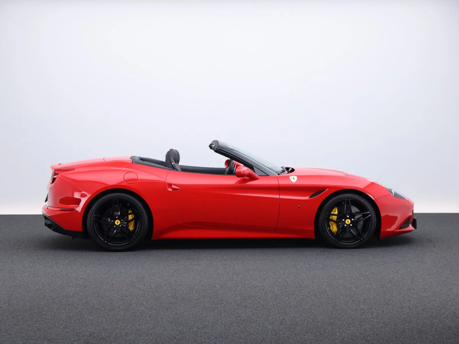 2015 Ferrari California T, 8/29