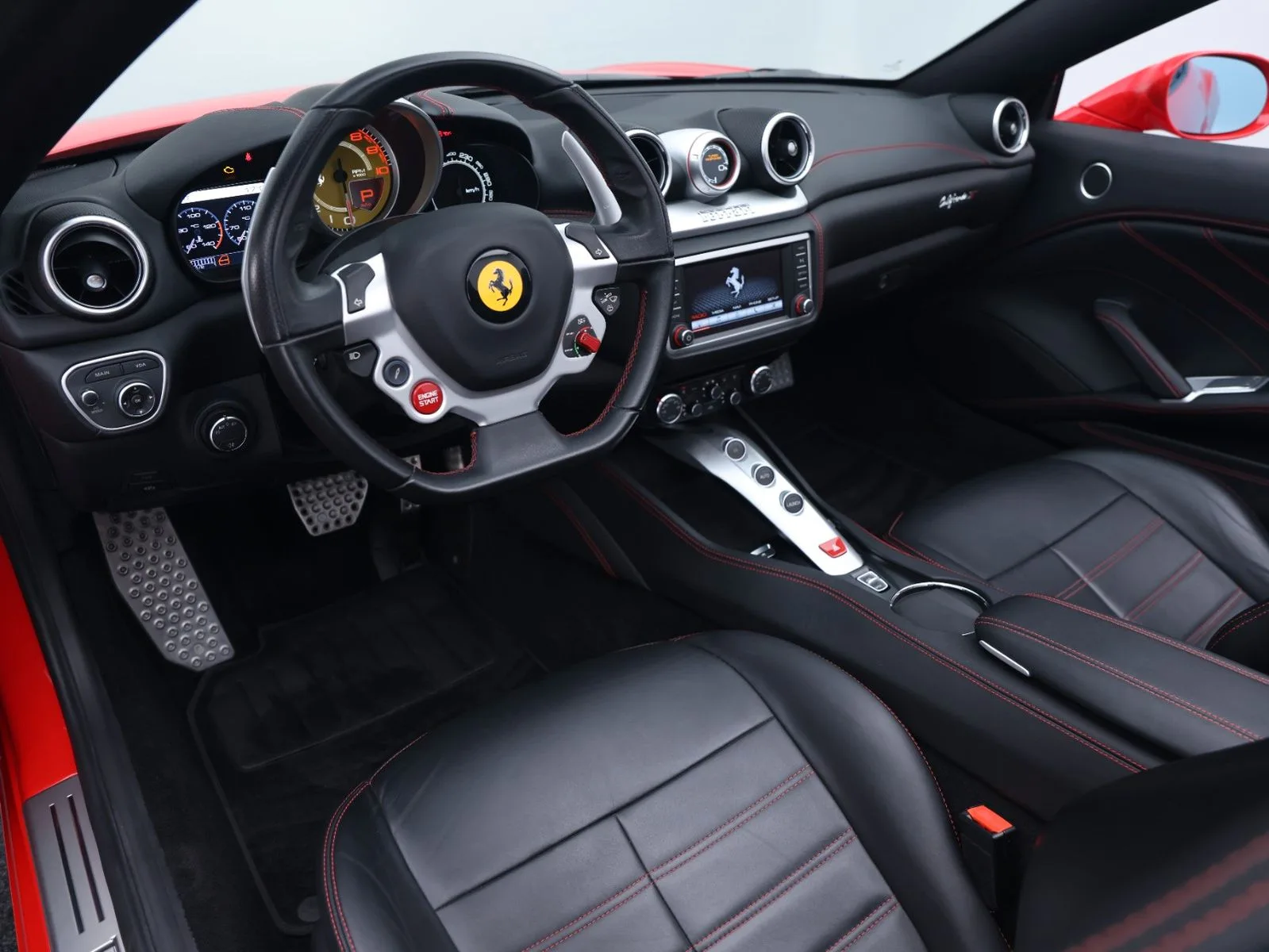 2015 Ferrari California T, 11/29