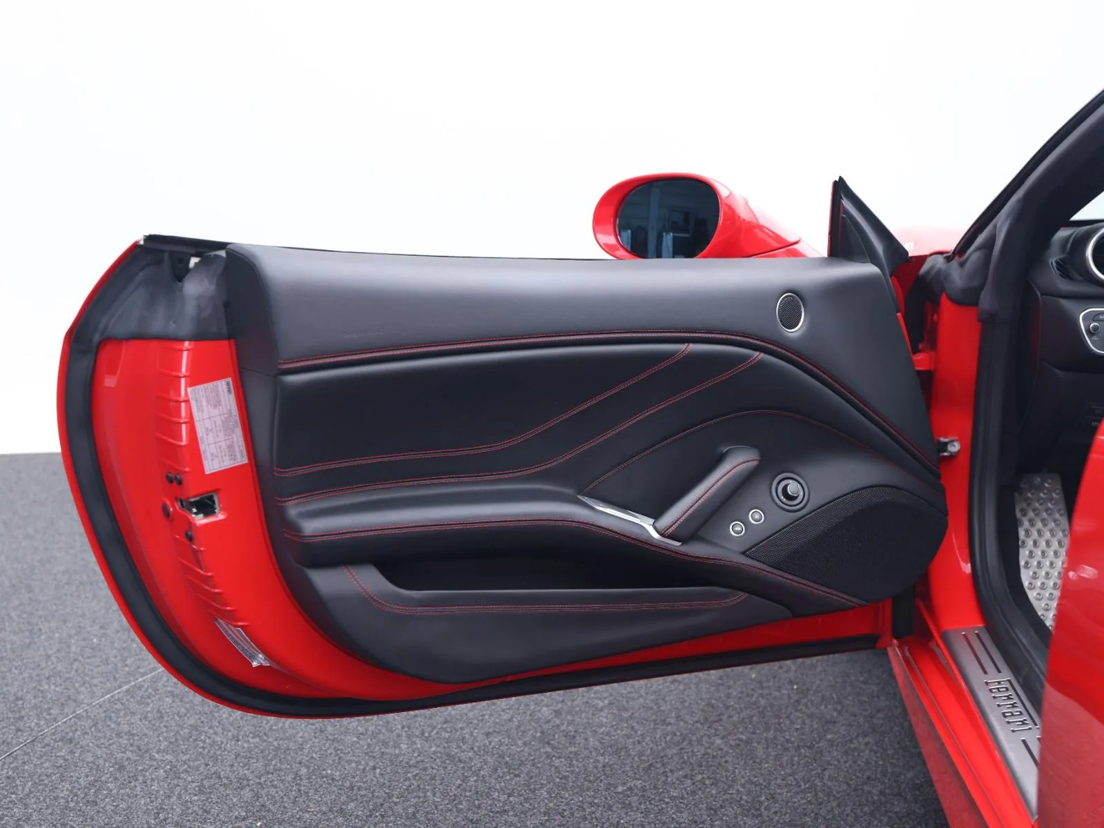 2015 Ferrari California T, 27/29