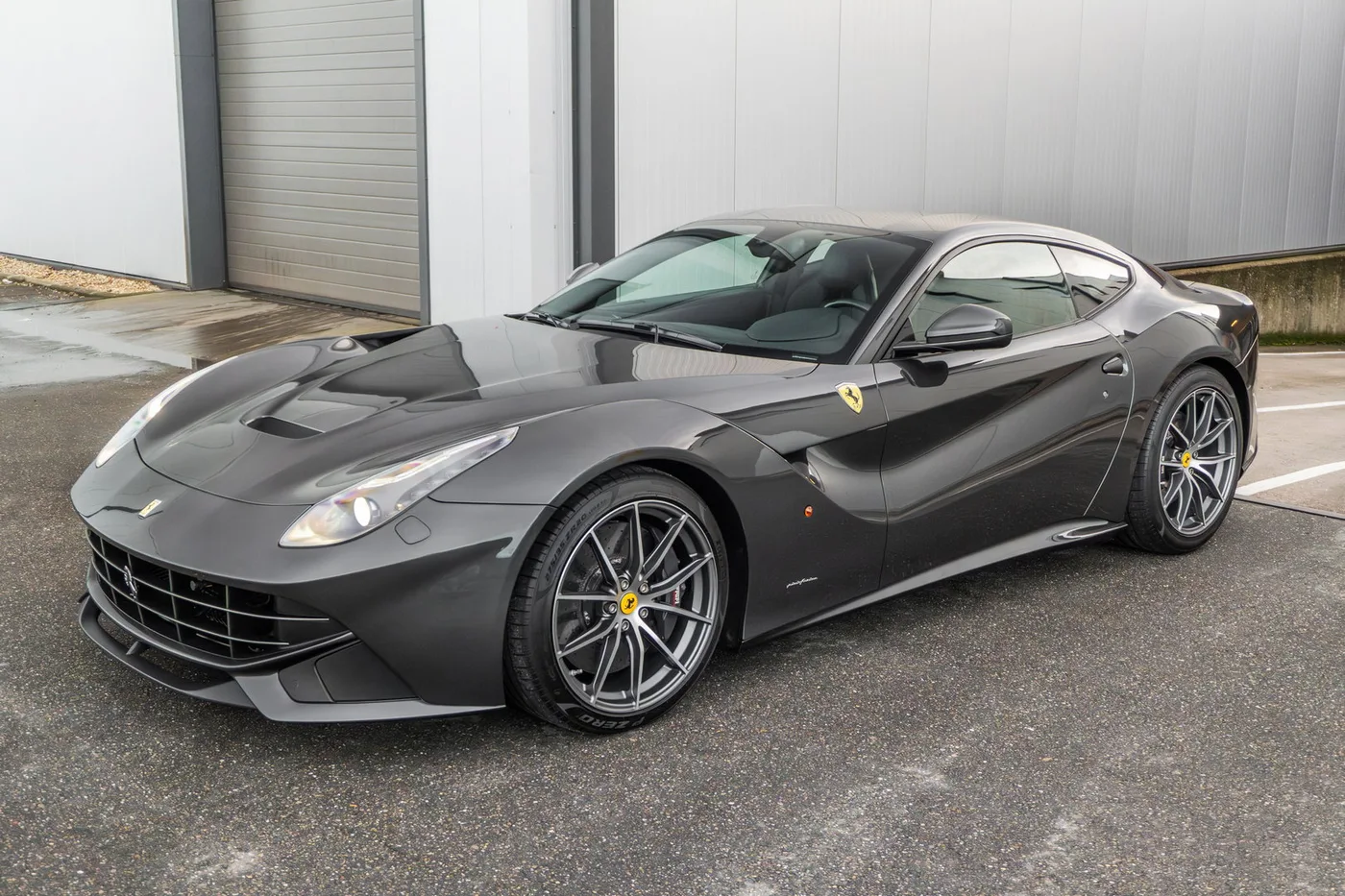 2015 Ferrari F12berlinetta angeboten von einem Supersportwagenhändler in Woerden, Niederlande, Foto 25 von 25