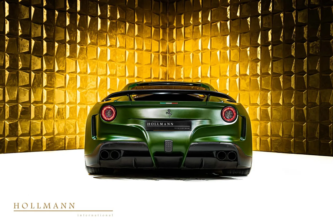 2015 Ferrari F12berlinetta angeboten von einem Fachhändler in Stuhr, Deutschland, Foto 6 von 8
