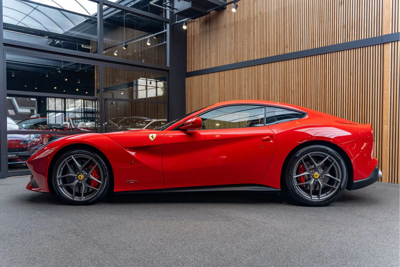 2015 Ferrari F12berlinetta, 3/30