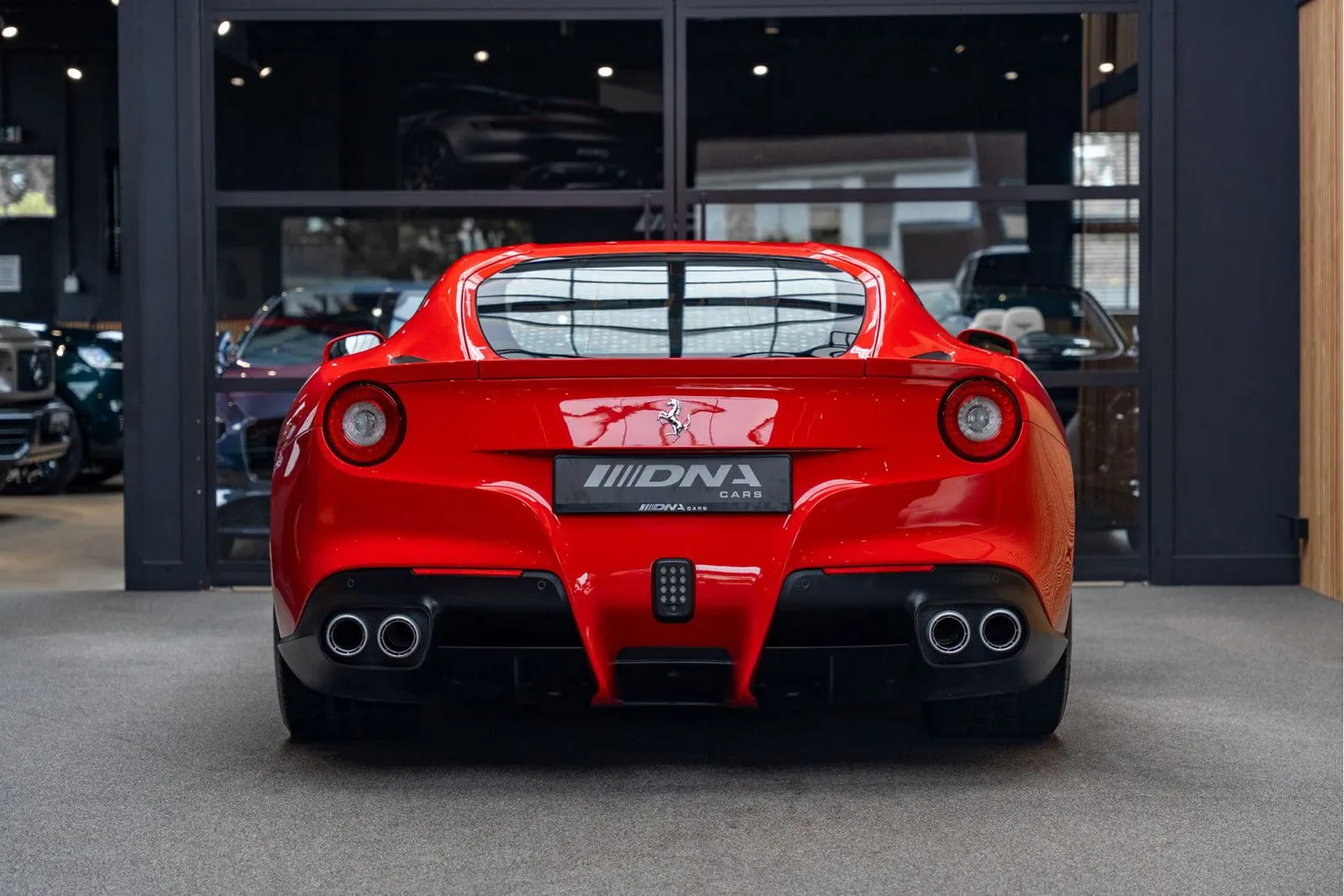 2015 Ferrari F12berlinetta, 4/30