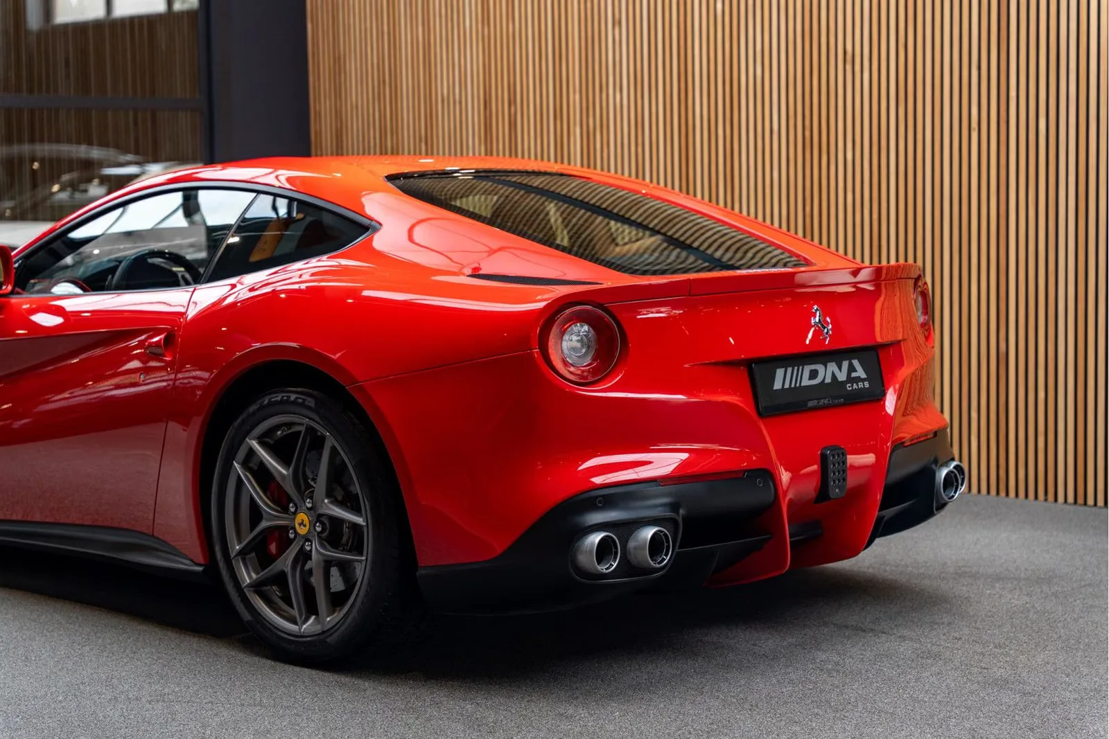 2015 Ferrari F12berlinetta, 11/30