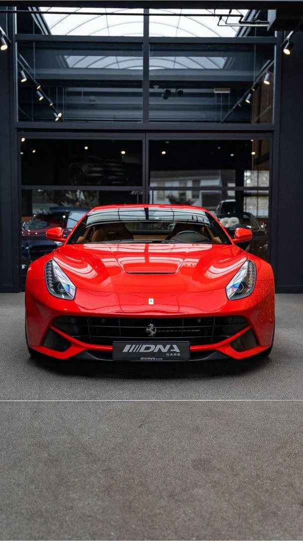 2015 Ferrari F12berlinetta, 26/30