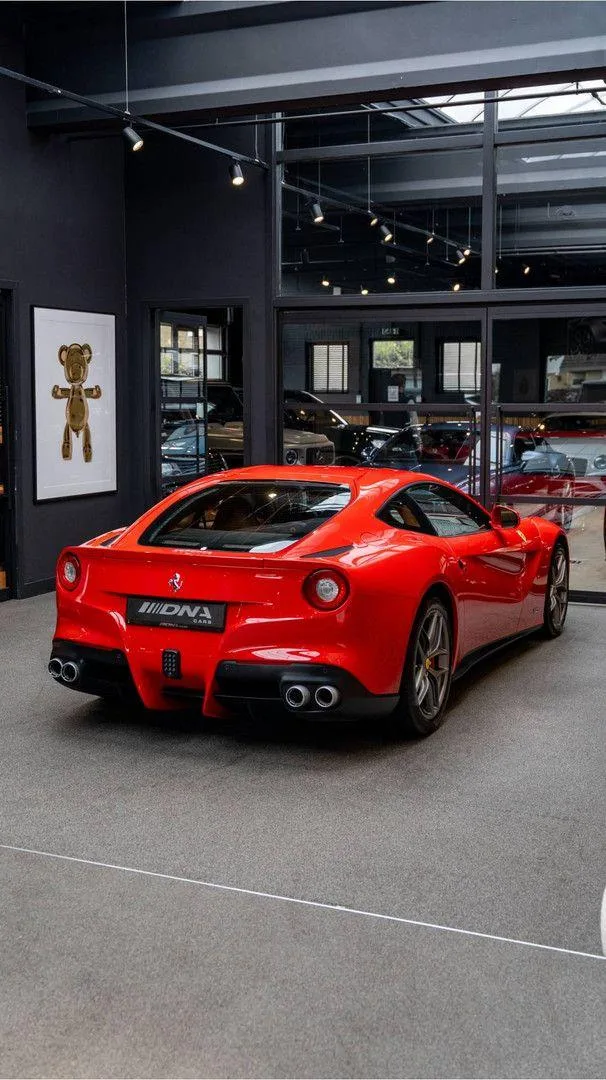 2015 Ferrari F12berlinetta, 27/30