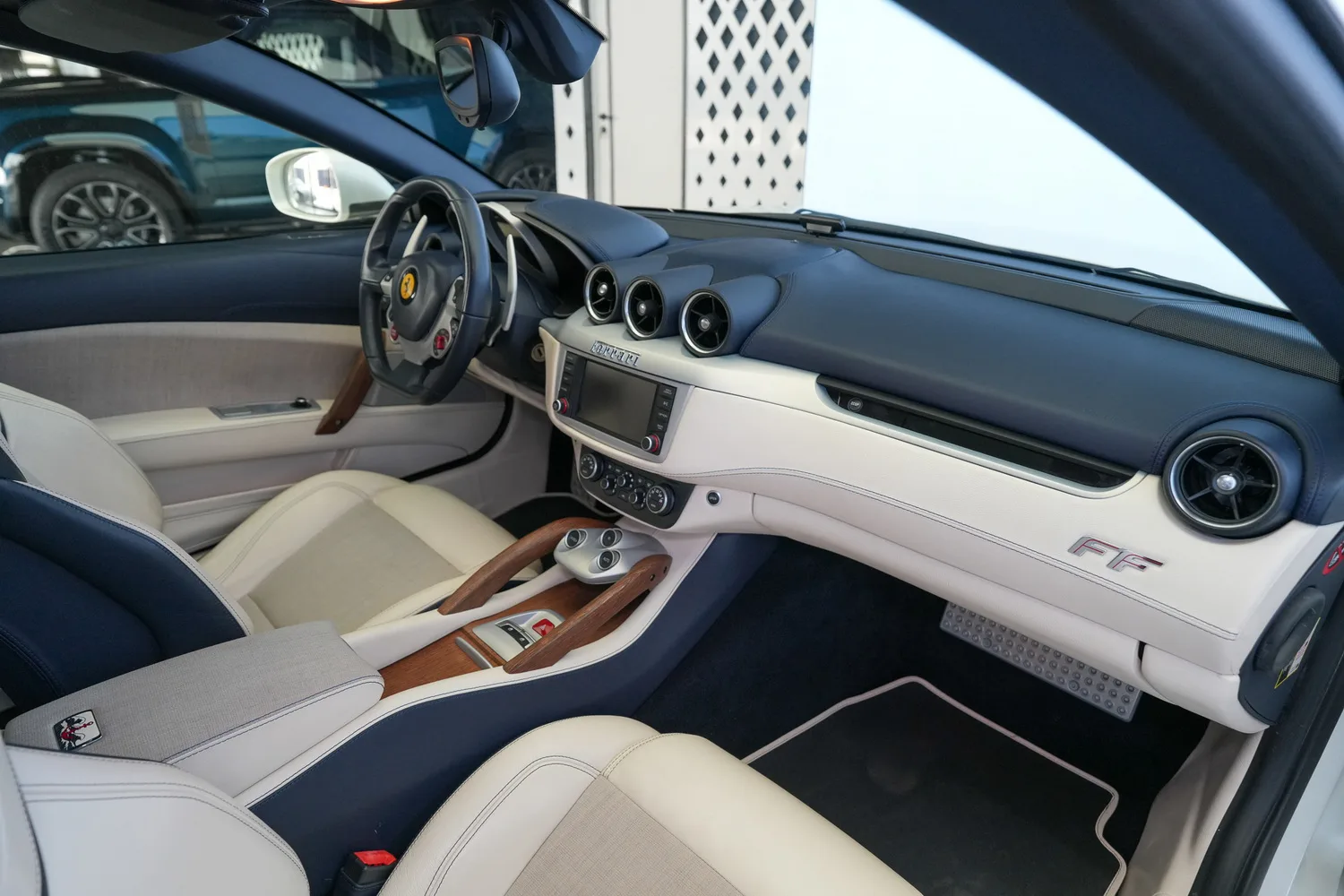2015 Ferrari FF, 12/17