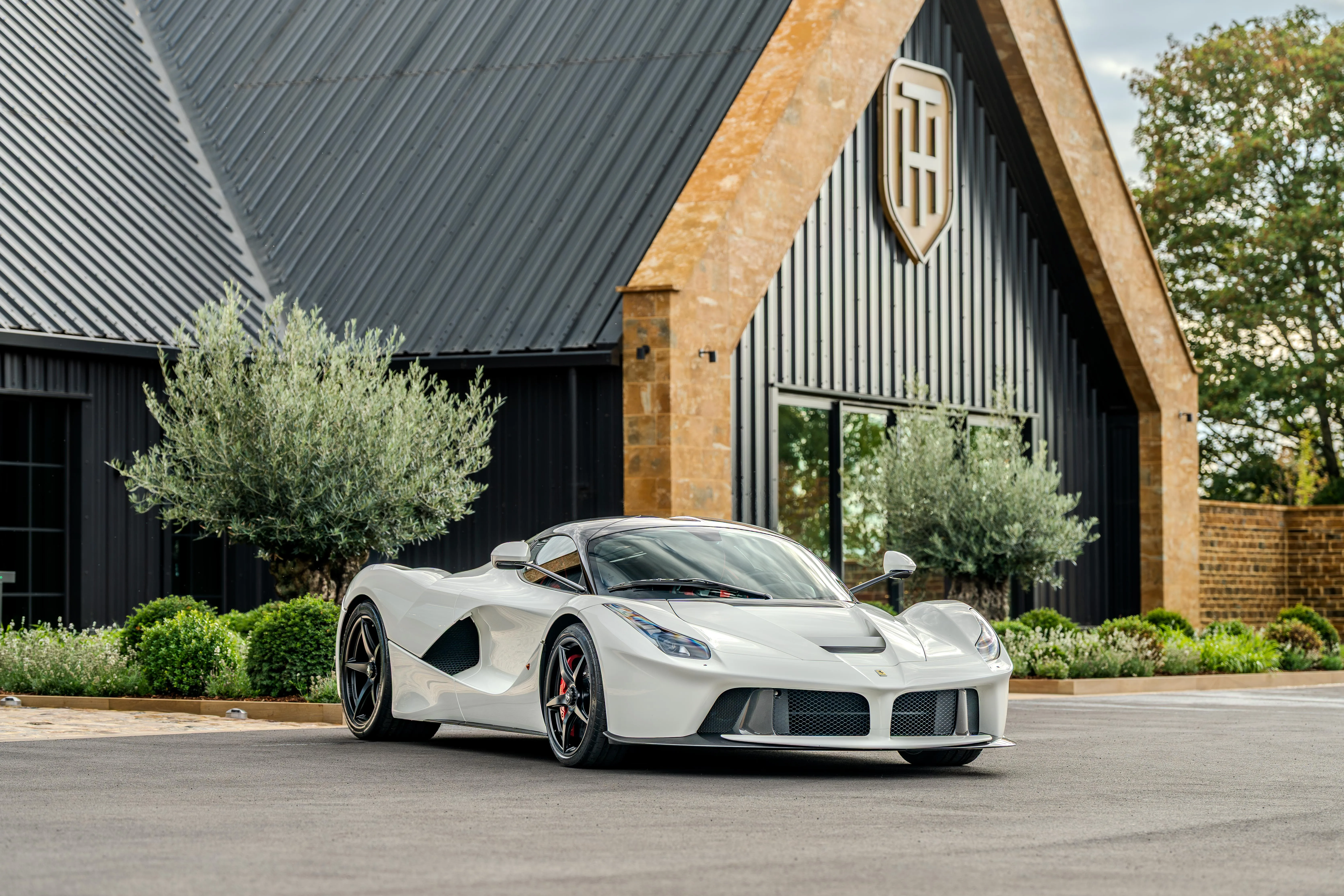 2015 Ferrari LaFerrari, 2/30