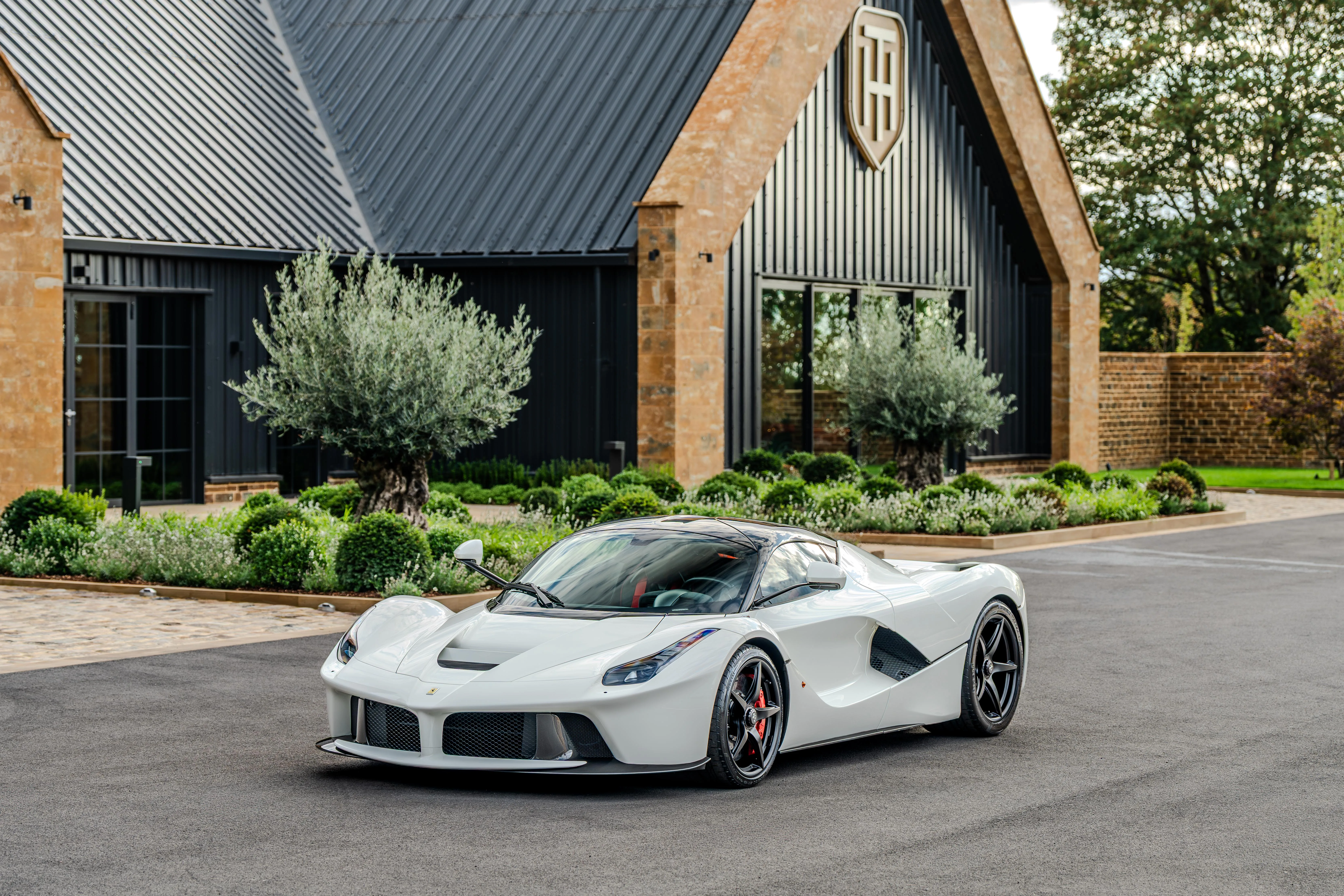 2015 Ferrari LaFerrari, 3/30