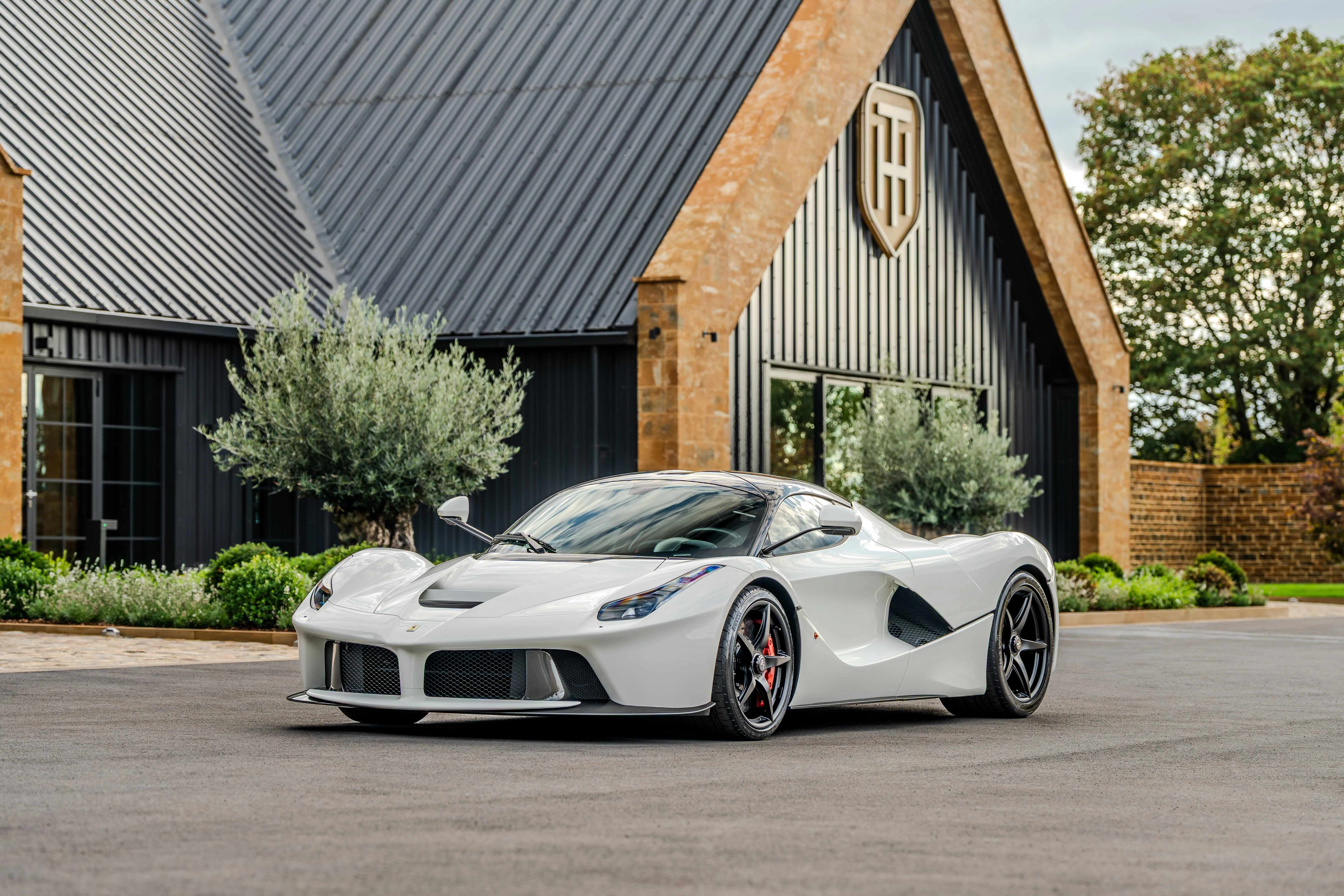 2015 Ferrari LaFerrari, 5/30